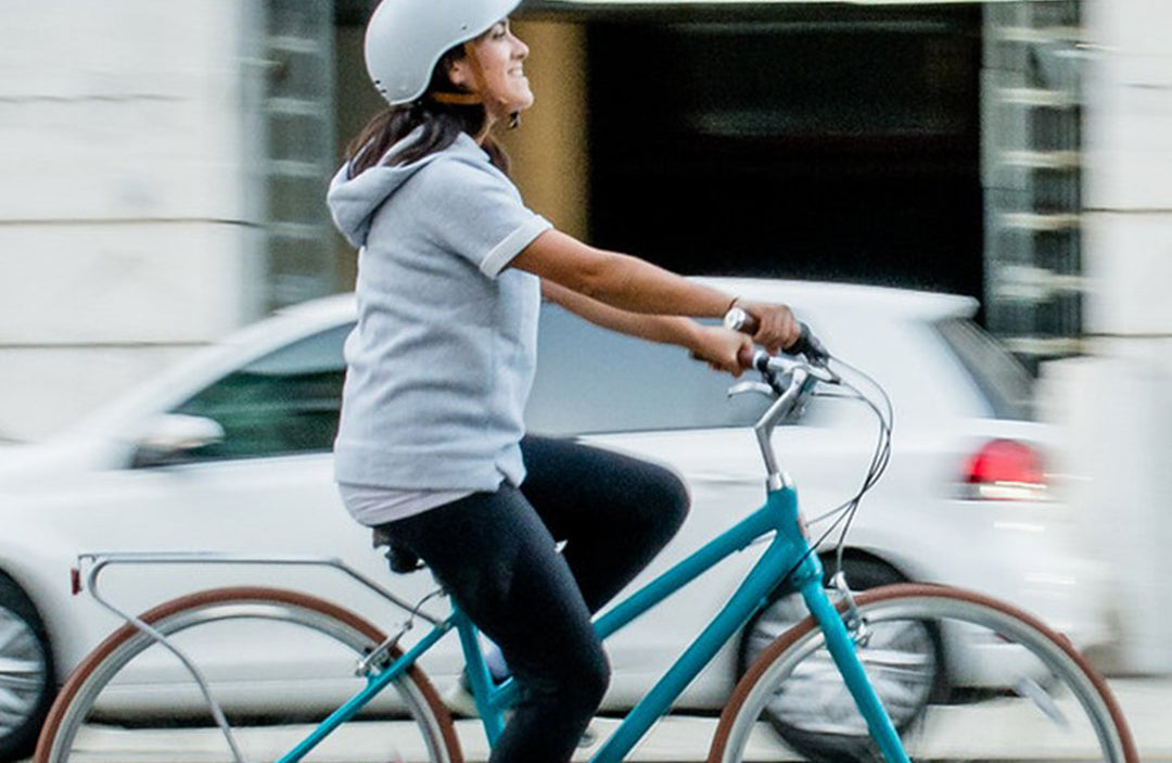 AO Women's Bicycle Co. Serena 7 Speed Hybrid Sport Commuter BIke Hero Image